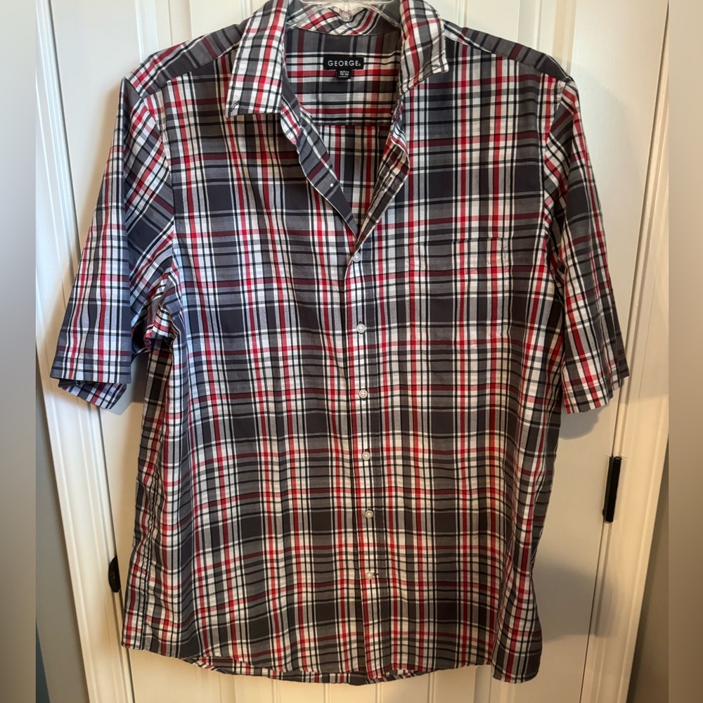 🌹EUC‎ George Men’s button down shirt